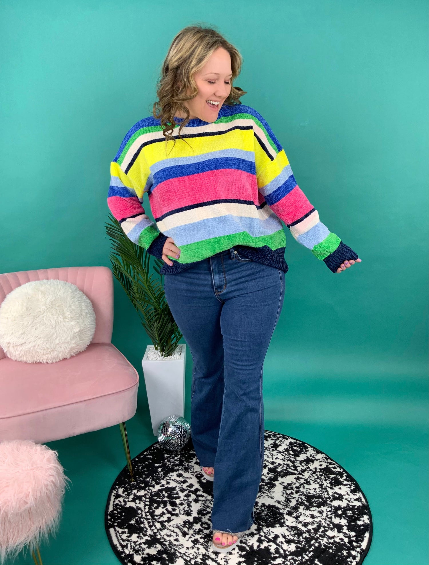 Everybody Agrees Pullover