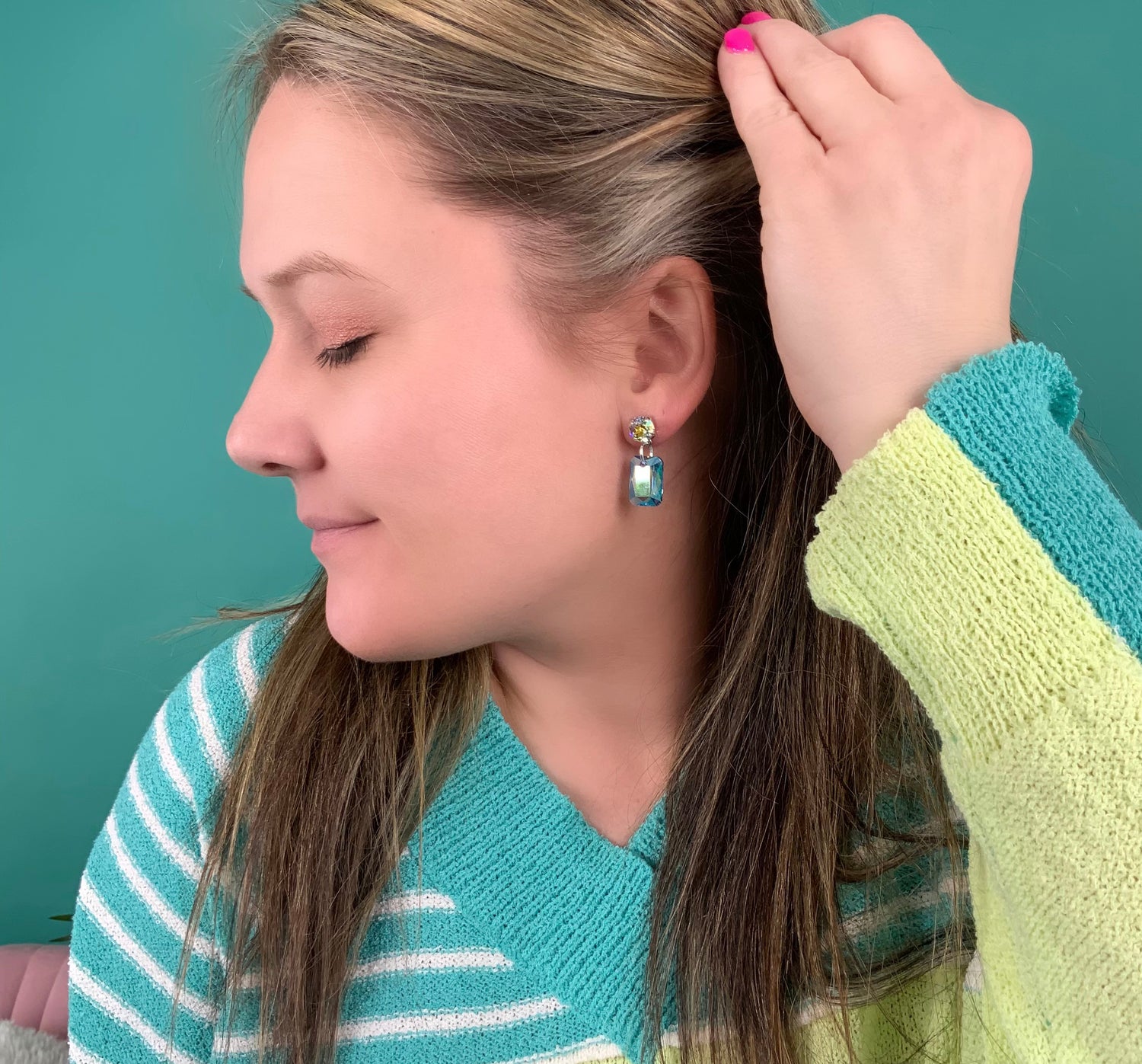 Minty Aqua Shimmer Drop Earrings