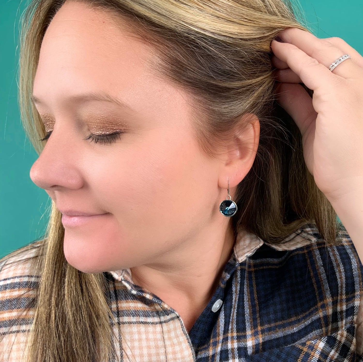 Rivoli Round Drop Earring in Montana