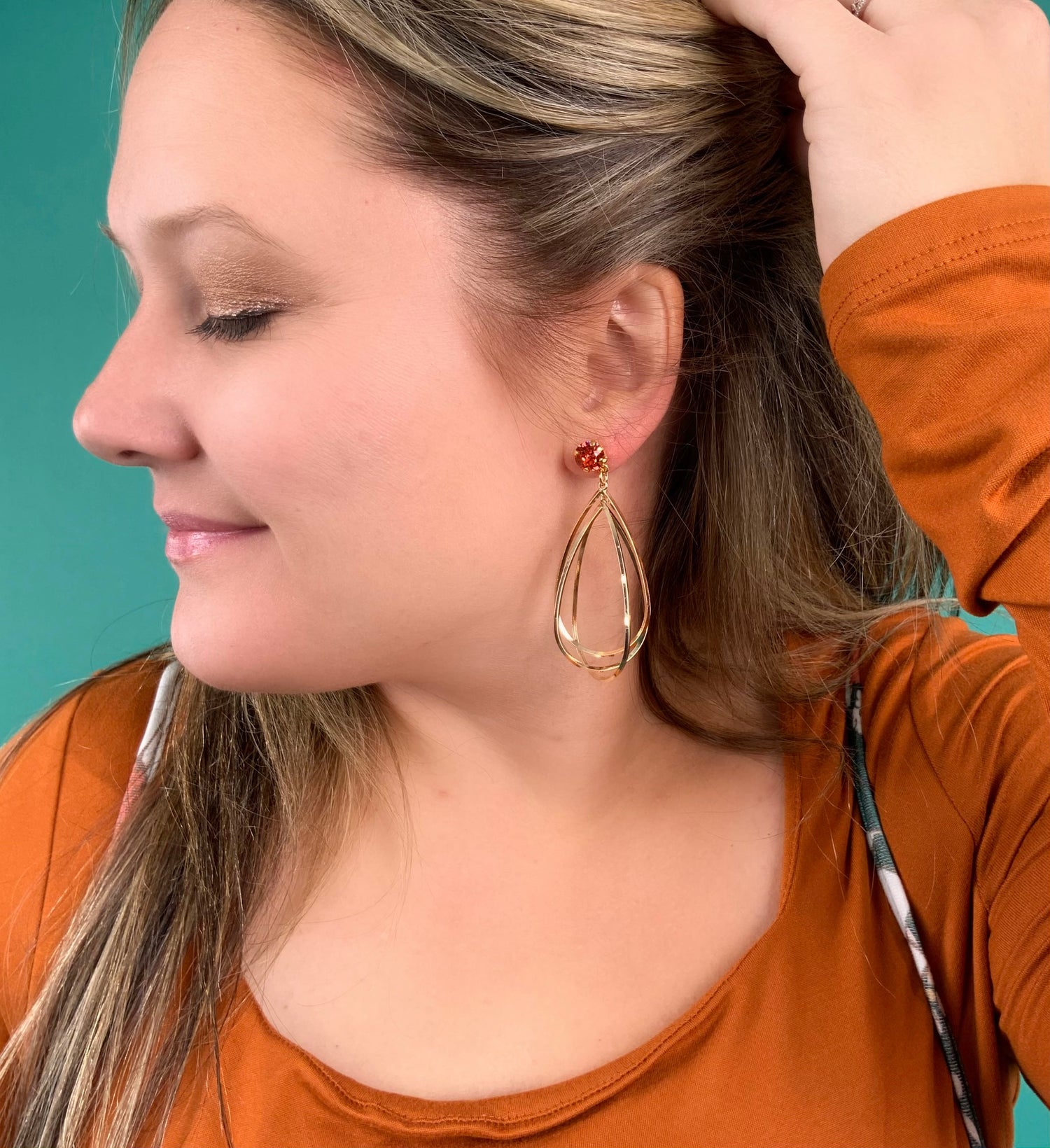 Golden Twist Earrings in Indian Pink