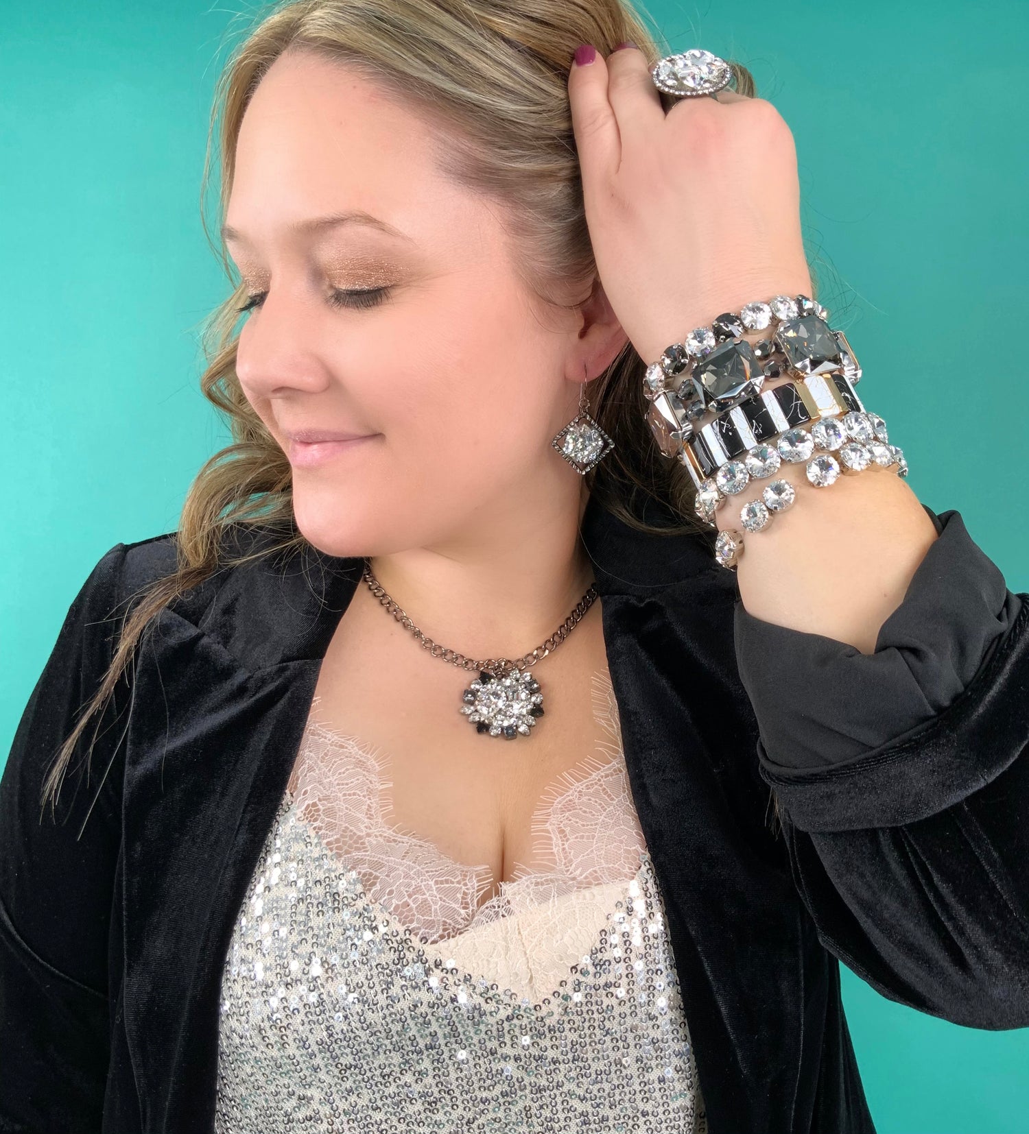 Medallion Treasure Chest Round Pendant Necklace in Black/Silver Hues