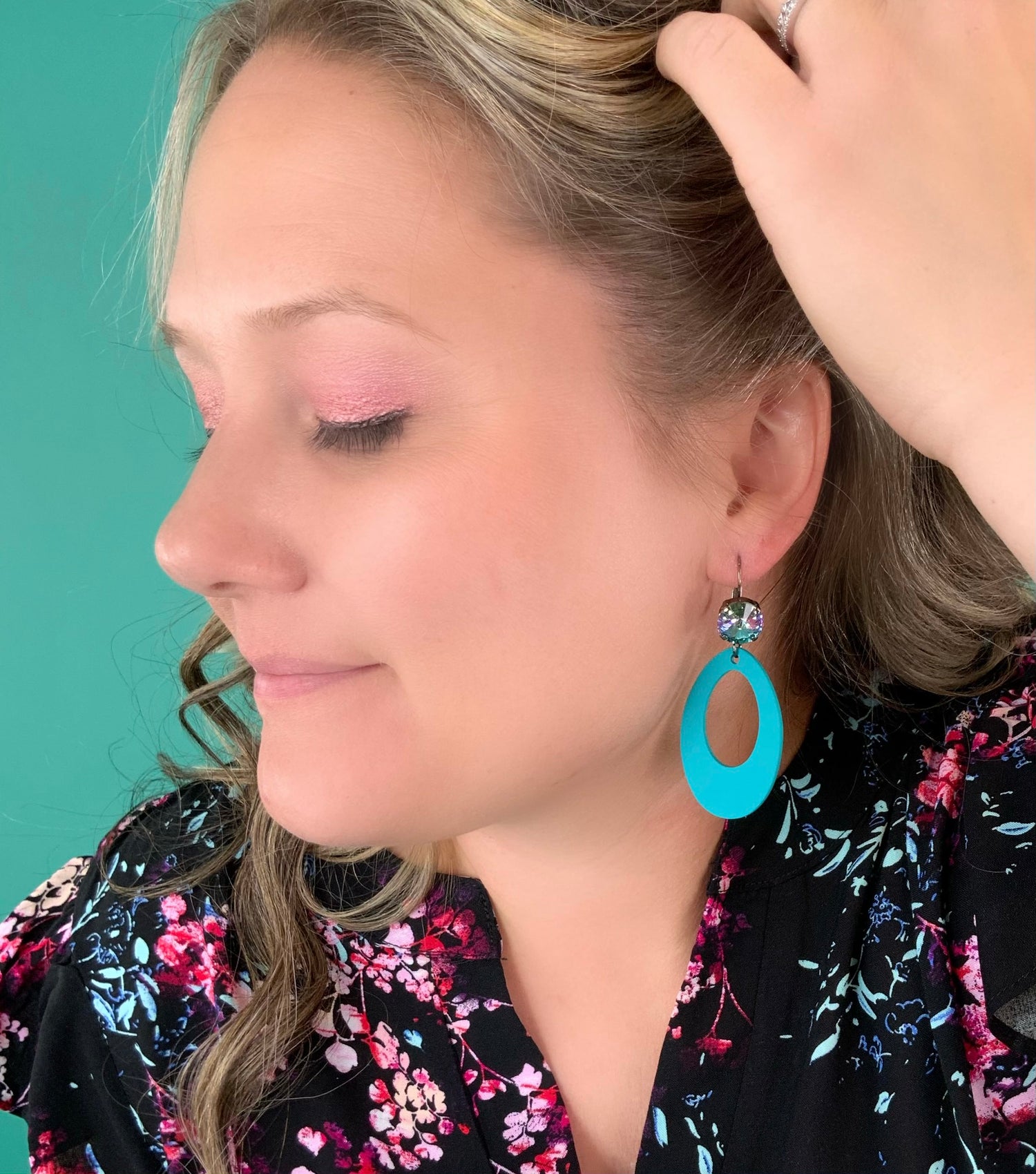 Turquoise Drop Earring in Vitrail Light
