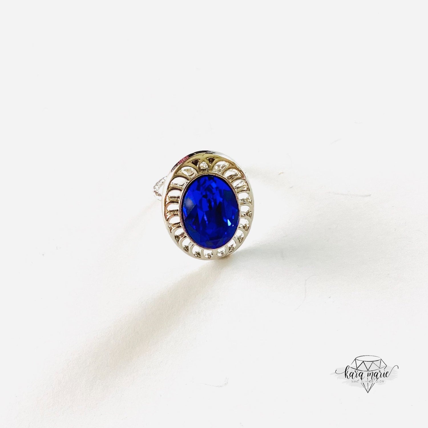 Oval Frame Ring in Majestic Blue