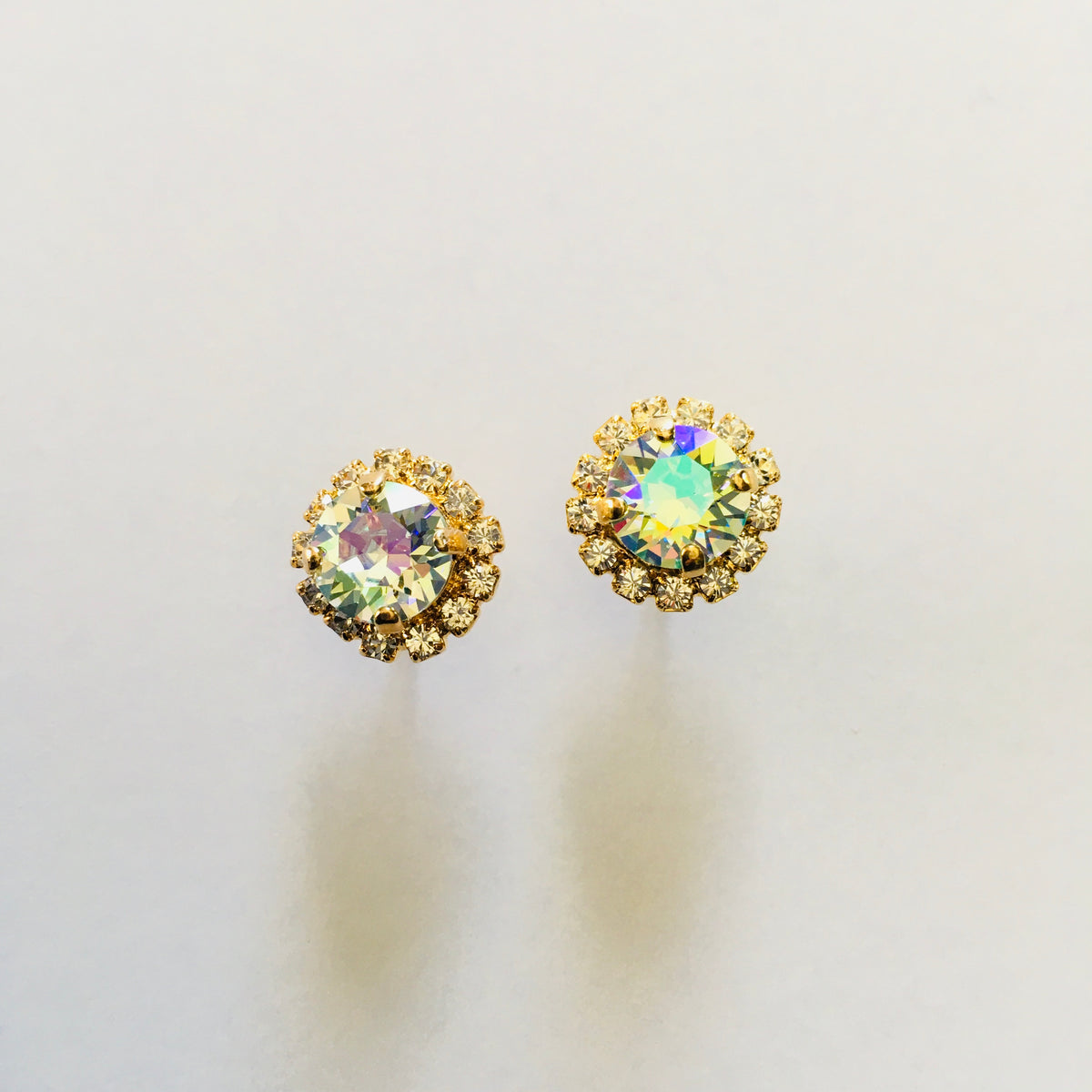 Gold Daisy Post Earrings - KaraMarie Boutique