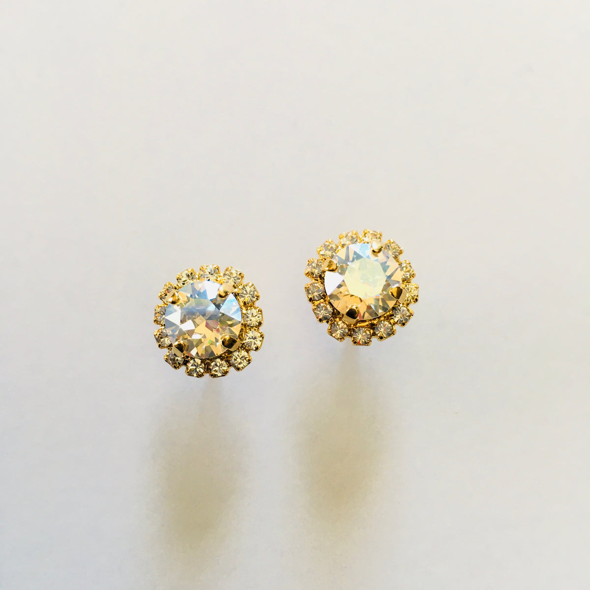 Gold Daisy Post Earrings - KaraMarie Boutique
