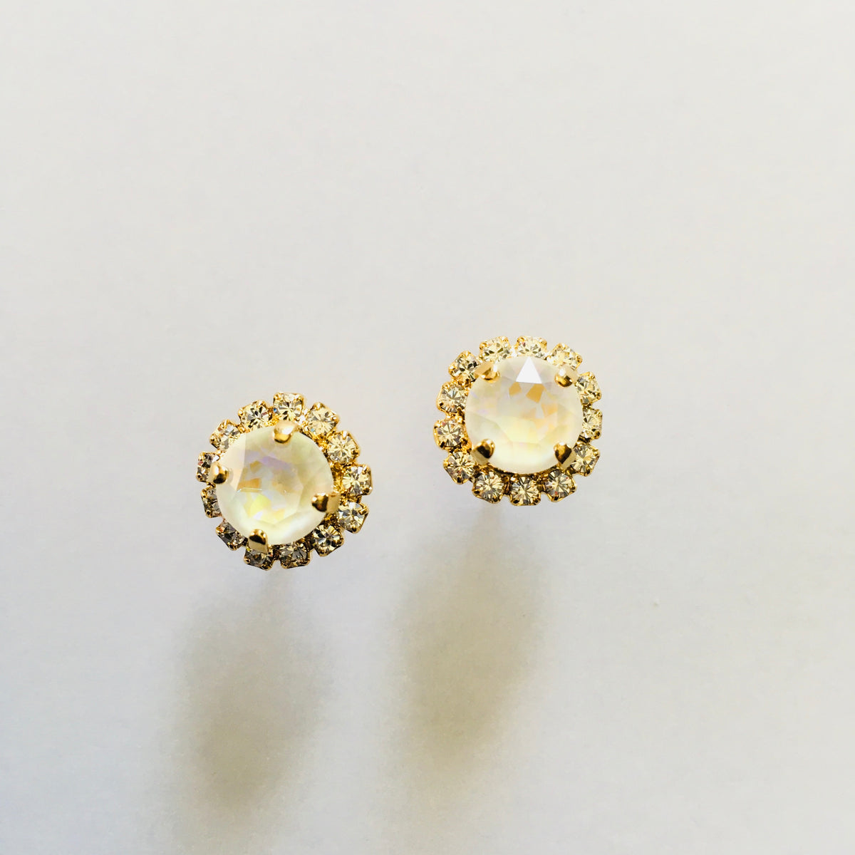 Gold Daisy Post Earrings - KaraMarie Boutique