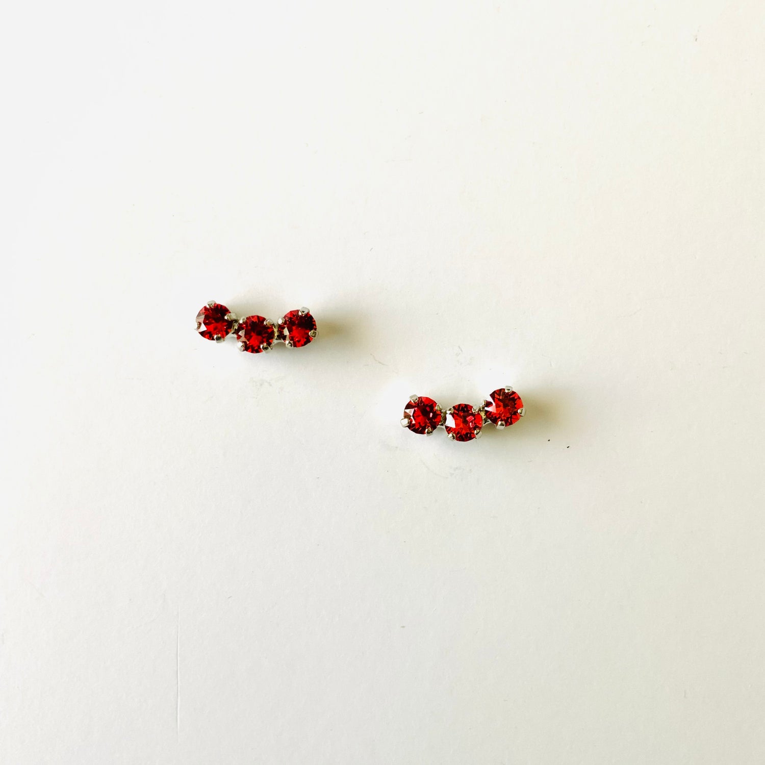 Simple Ear Crawler in Padparadscha