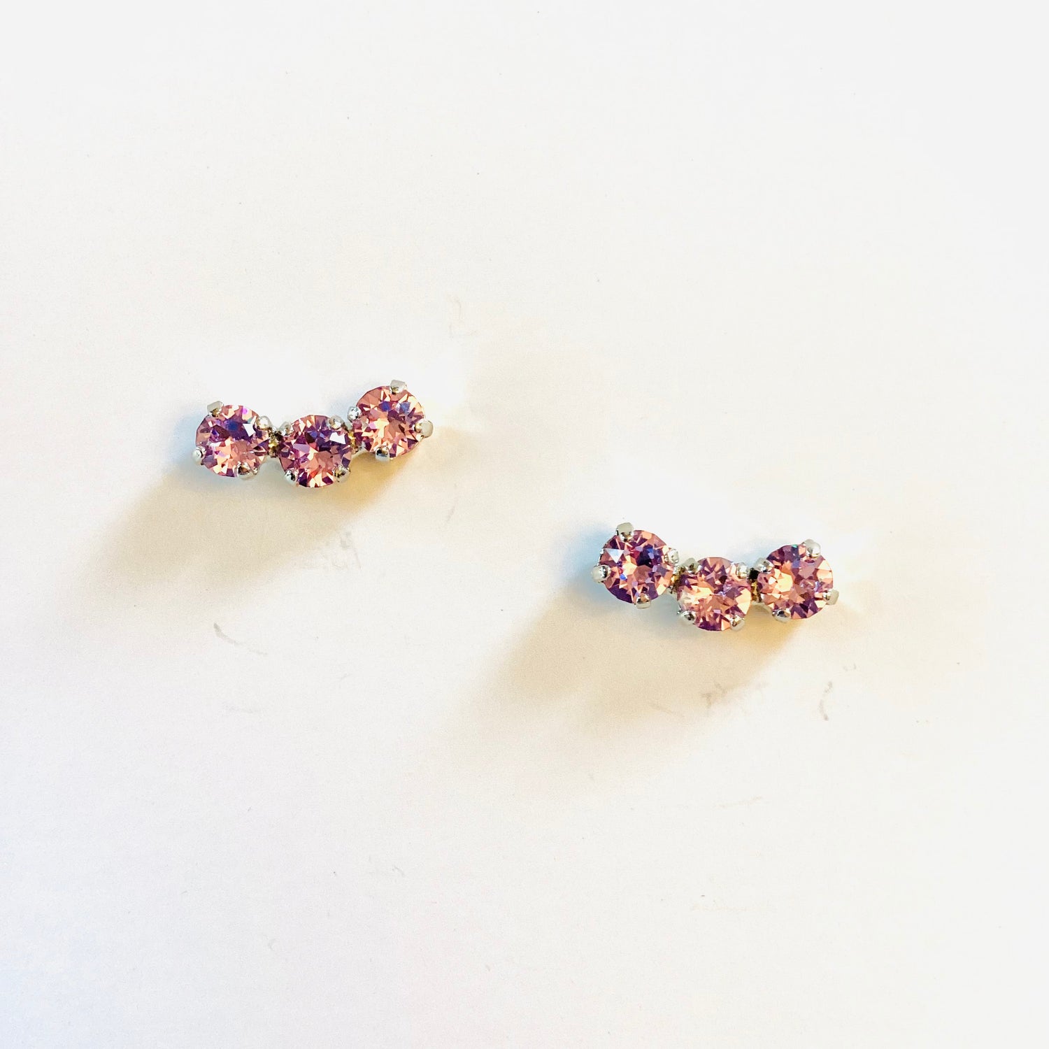Simple Ear Crawler in Violet