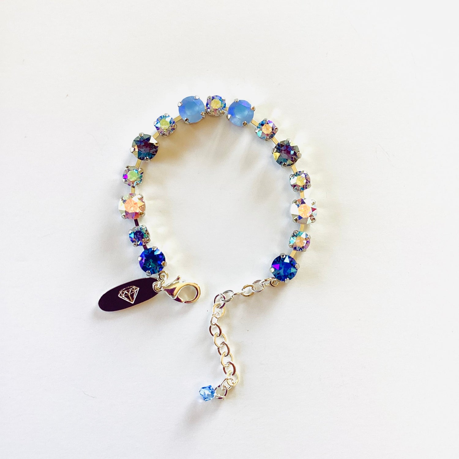 Diamonds Bracelet featuring Sapphire Champagne