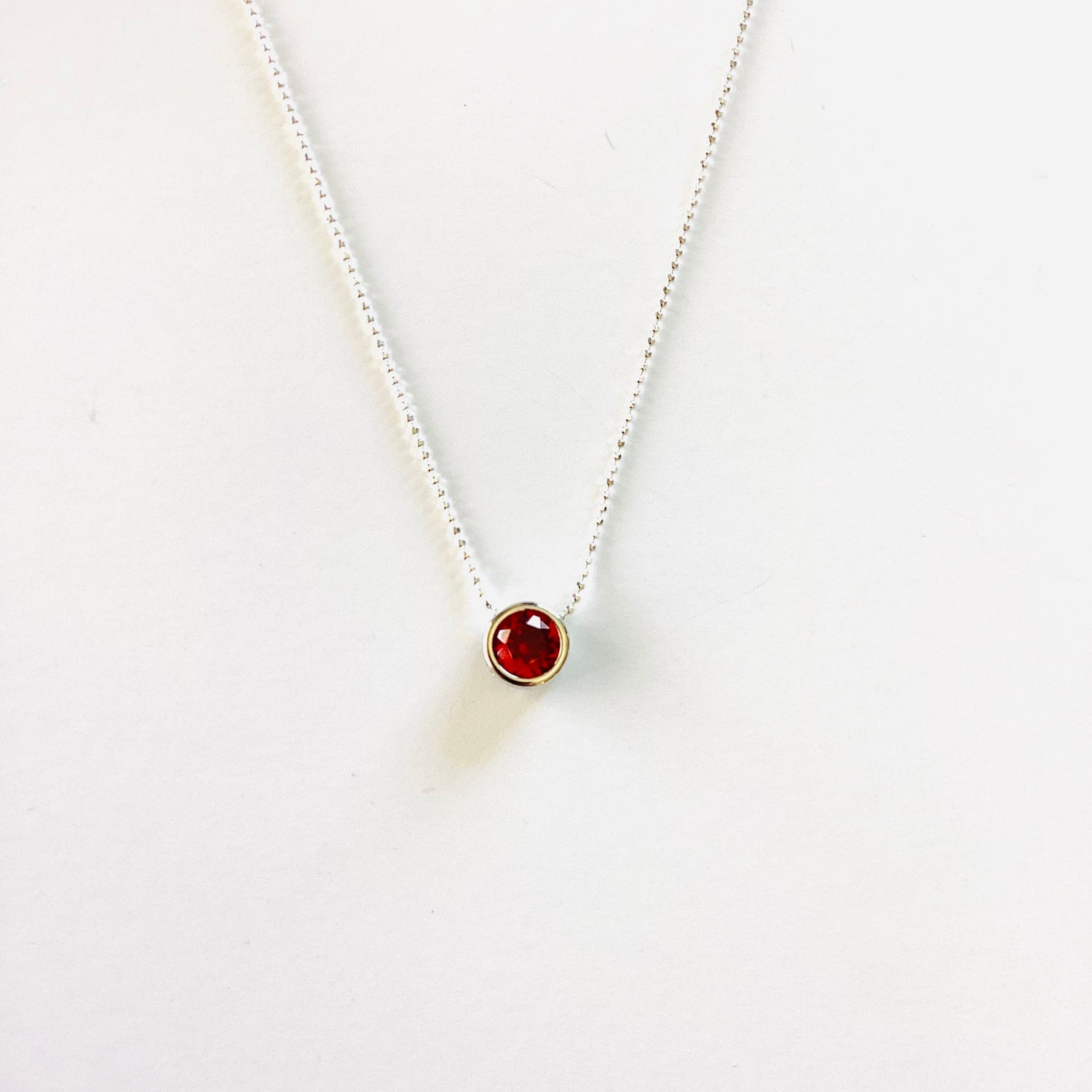 Simple Pendant Slide Necklace in Siam - KaraMarie