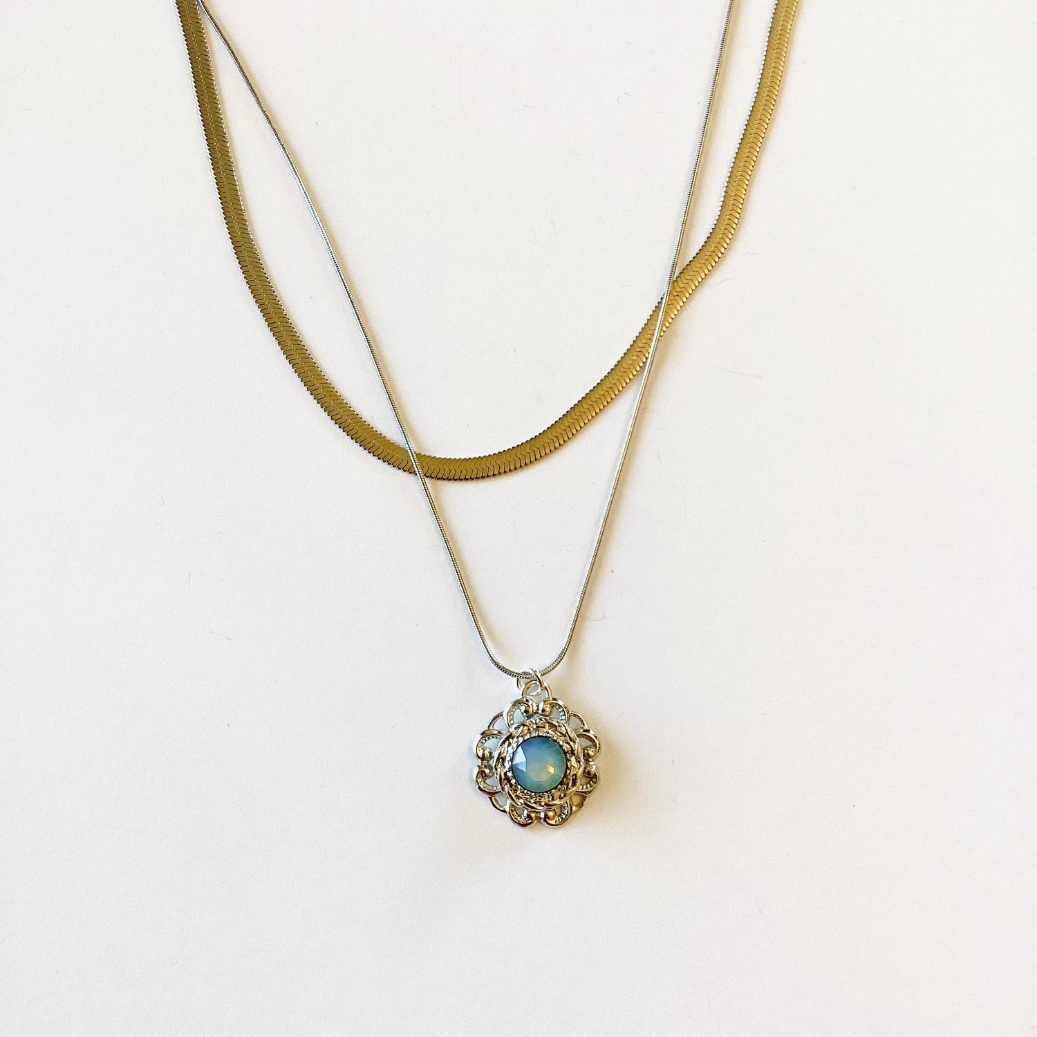Double Strand Necklace in White Opal Golden Sahara