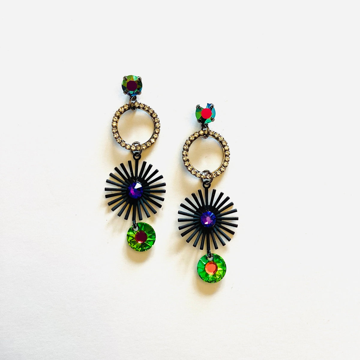 Sunburst Green Sphinx Earrings in Metallic Medium Vitrail - KaraMarie
