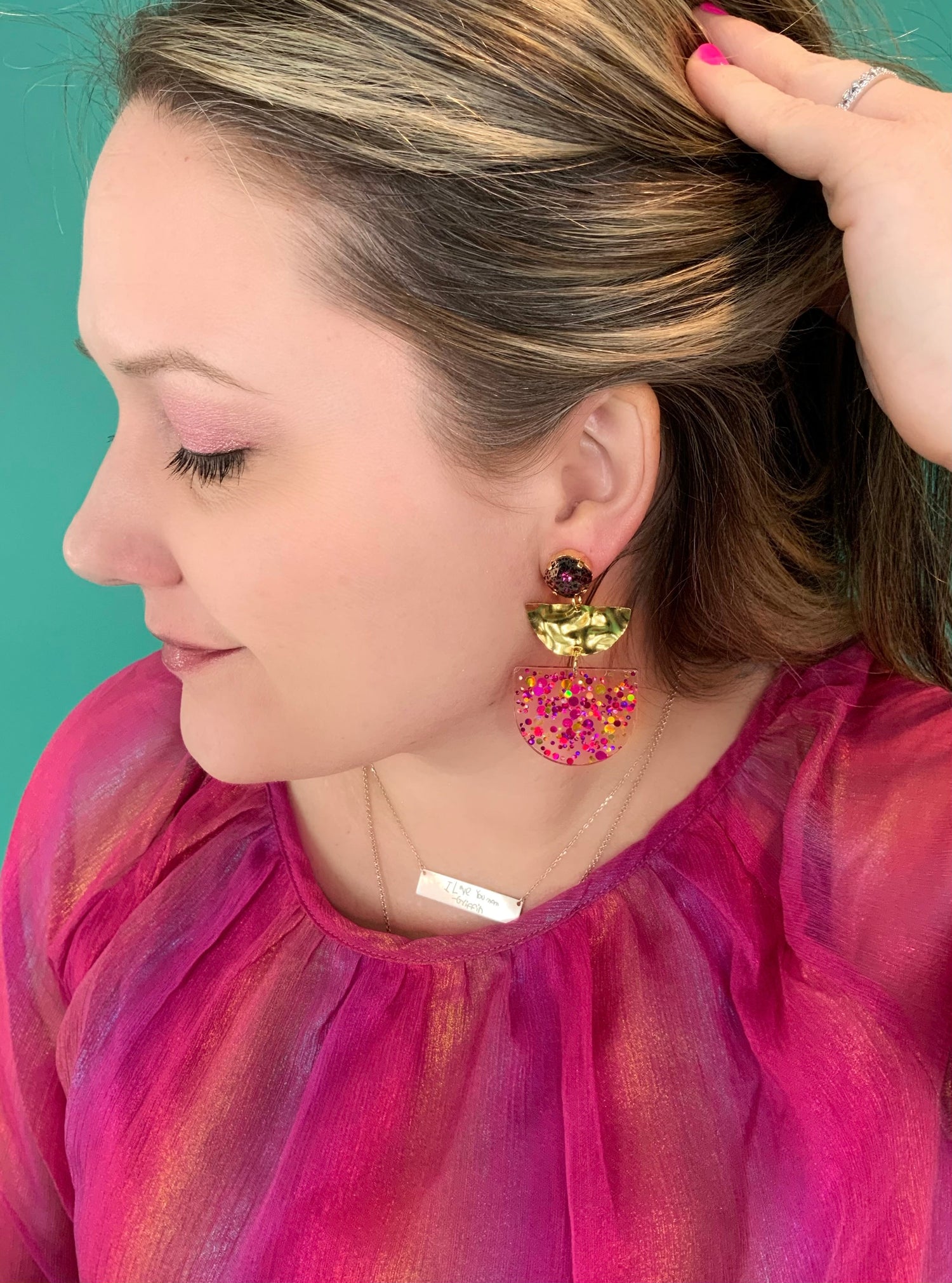 Fuchsia Crushed Golden Earrings