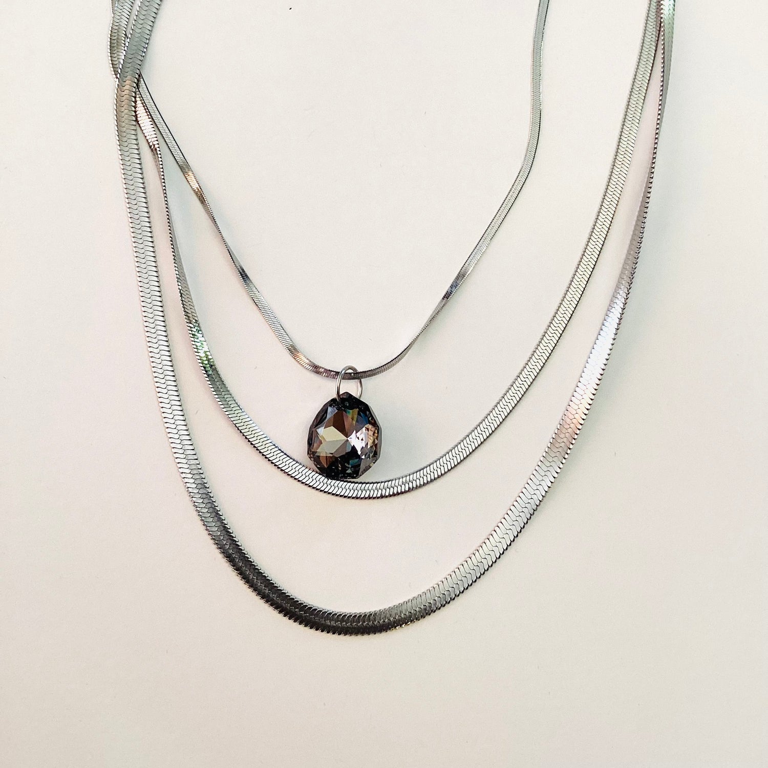 Magical Drop Necklace in Silver Night
