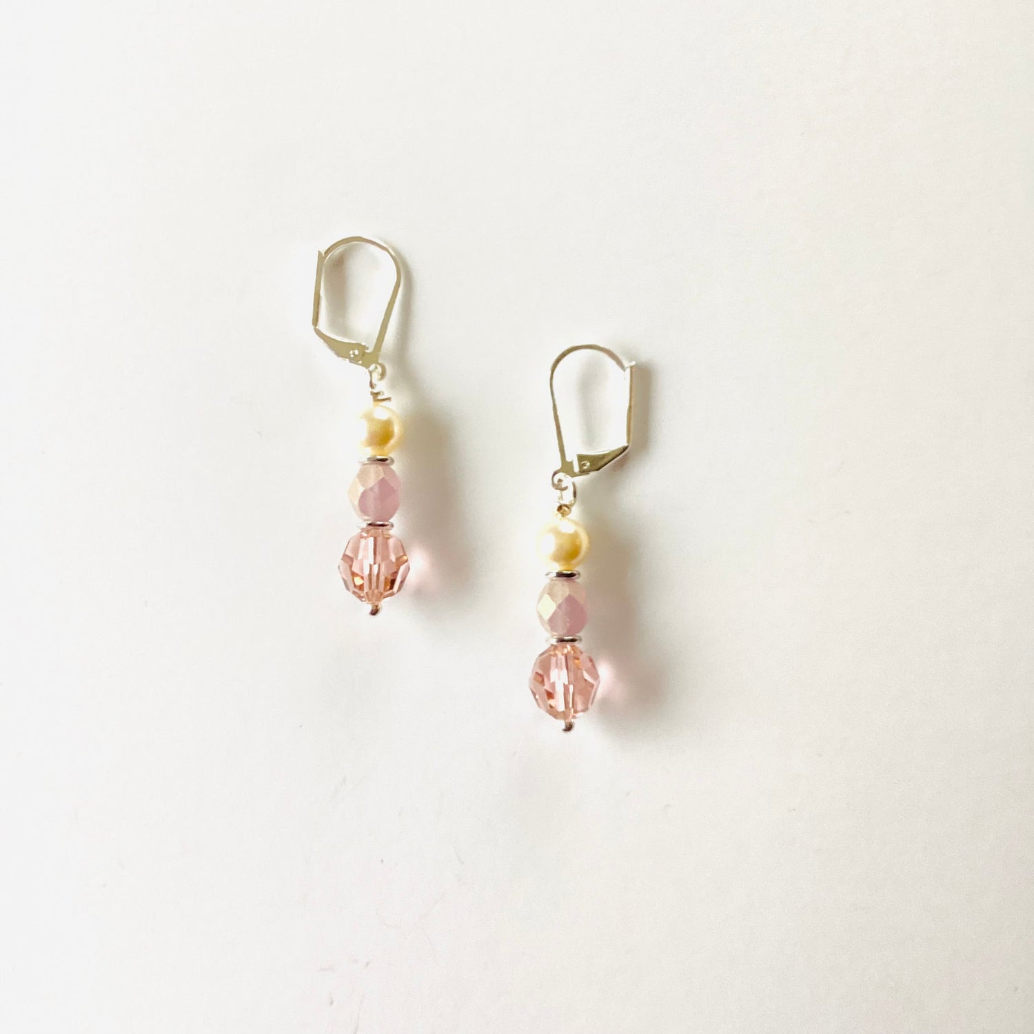 Simple Beaded Earring in Champagne Hues