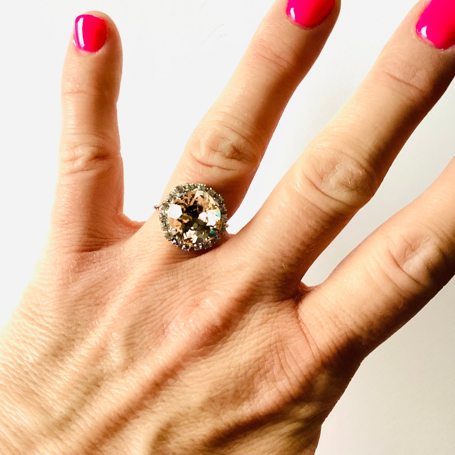 Square Cushion Daisy Ring in Light Silk