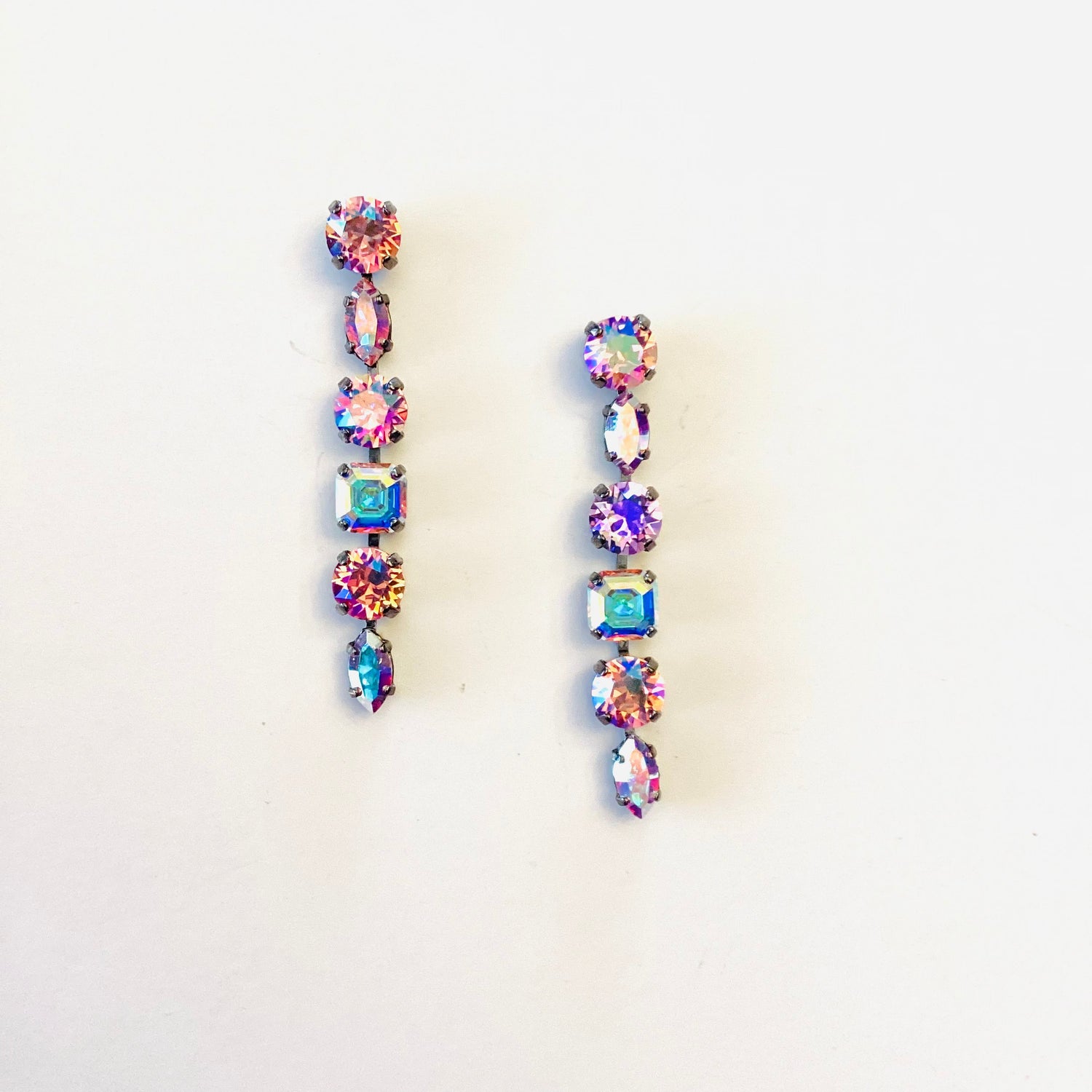 Confetti Post Earrings in Pink x Purple {Black Metal}