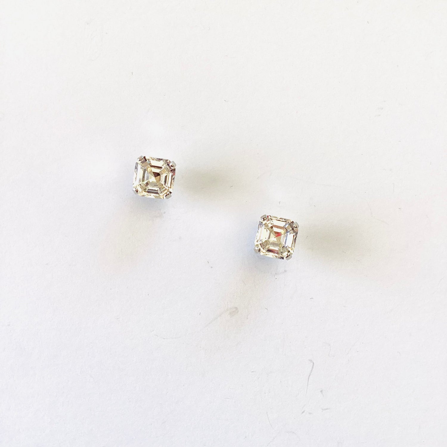 8mm Mirrors Post Earrings in Crystal