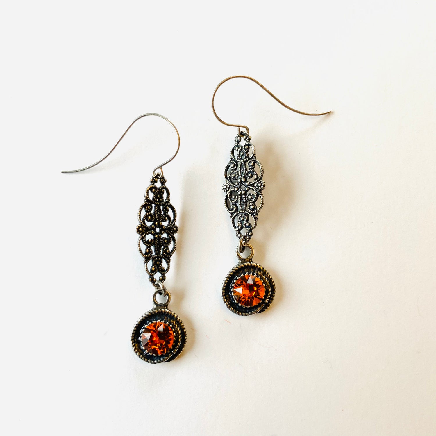 Look My Way Earrings