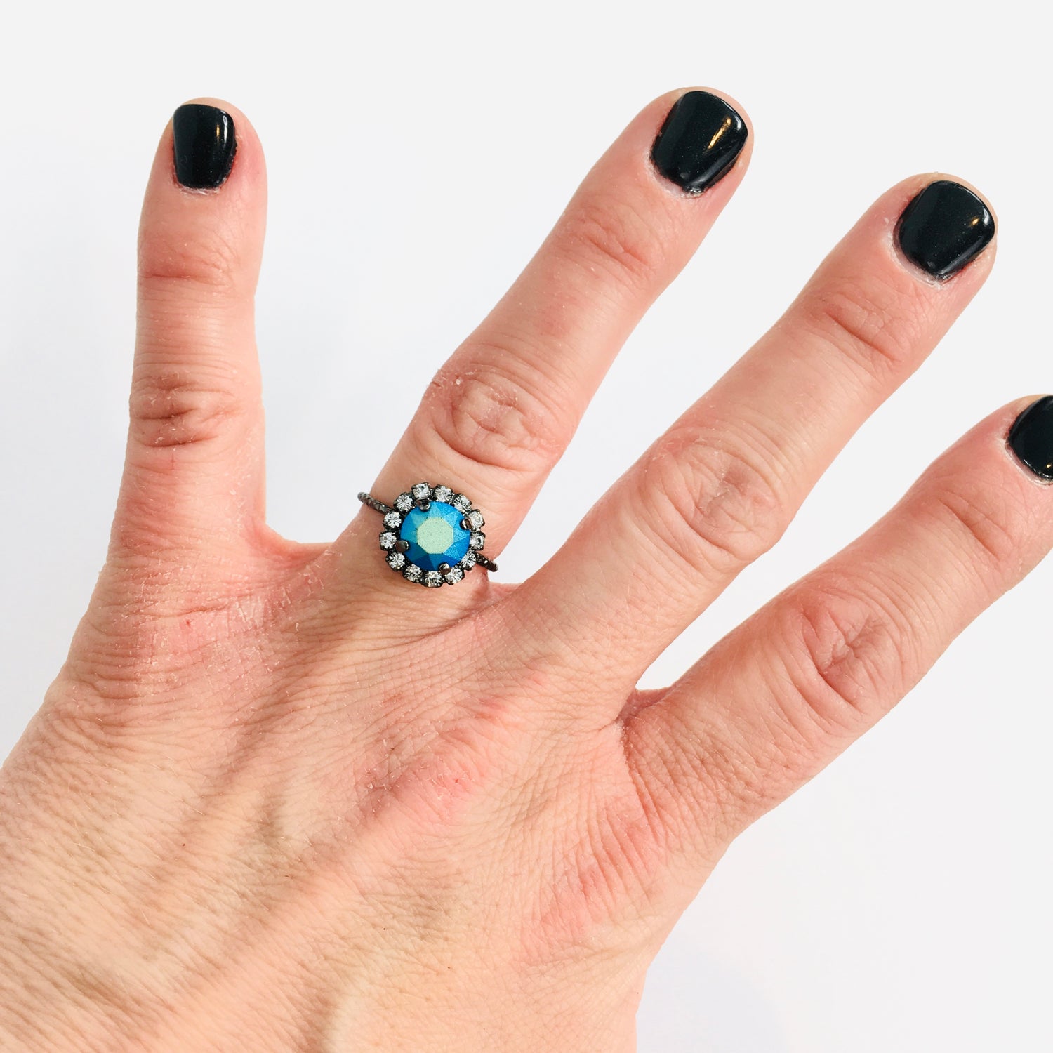 Daisy Ring featuring Jet Pastel